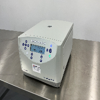 Eppendorf 5430 Centrifuge image 1